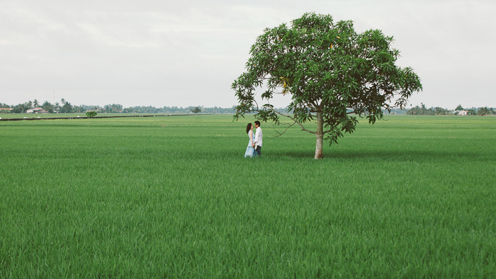 Amazing paddy field in Sekinchan with the couple from Melaka
